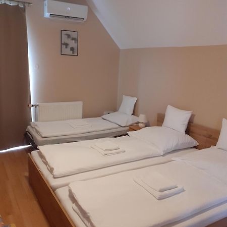 Family Panzio Zalakaros Bed & Breakfast Eksteriør bilde