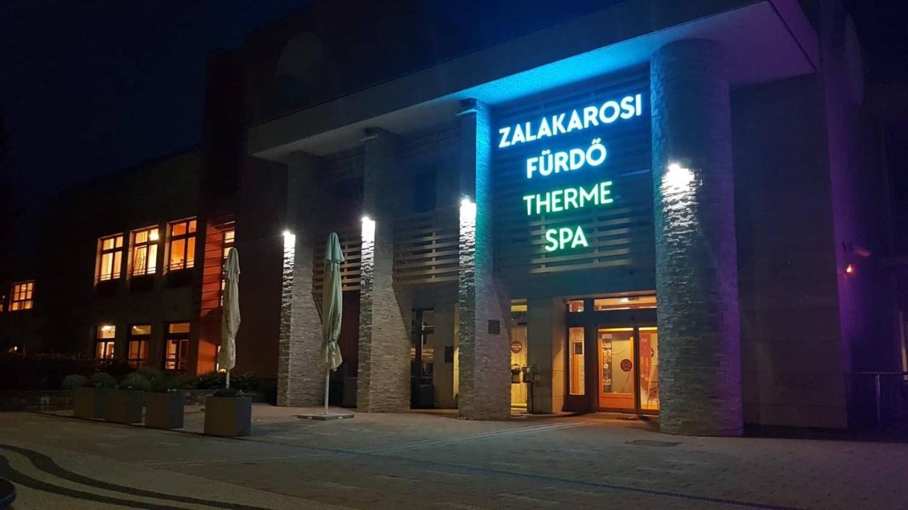 Family Panzio Zalakaros Bed & Breakfast Eksteriør bilde