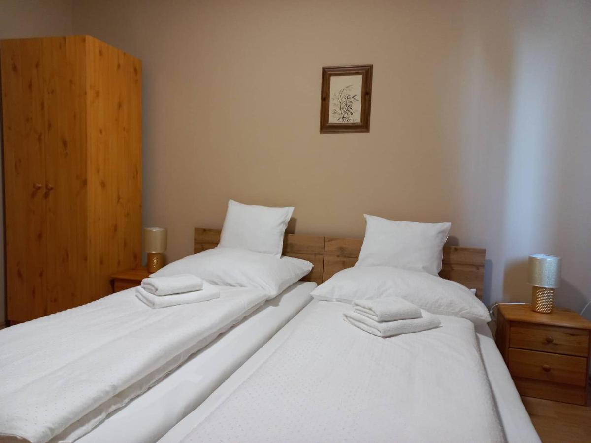 Family Panzio Zalakaros Bed & Breakfast Eksteriør bilde